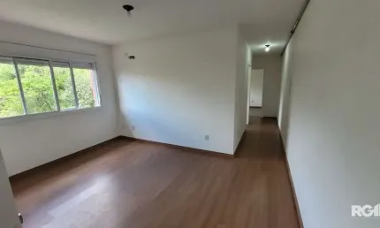 Apartamento com 2 dormitórios, 1 vaga, no bairro Teresópolis, Porto Algre, RS