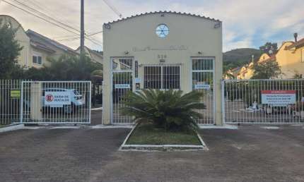 Casa em condomínio fechado com 3 quartos à venda na Avenida Edgar Pires de Castro, --, Hípica, Porto Alegre
