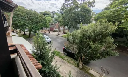 Casa com 3 quartos à venda na Rua Itapitocaí, --, Cristal, Porto Alegre