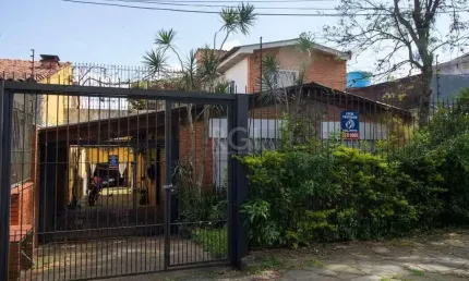 Casa com 3 quartos à venda na Rua Márcio Dias, --, Nonoai, Porto Alegre