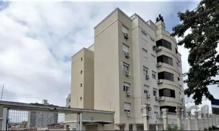 Apartamento de 3 dormitórios, sendo 1 suíte no bairro glória