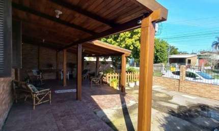 OPORTUNIDADE DE NEGOCIO, CASA A VENDA NA ZONA SUL, BAIRRO LAMI
