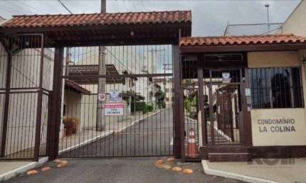 Casa em condomínio fechado com 3 quartos à venda na Avenida Monte Cristo, --, Vila Nova, Porto Alegre