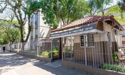 Apartamento com 2 quartos à venda na Rua Gomes de Freitas, --, Jardim Itu Sabará, Porto Alegre