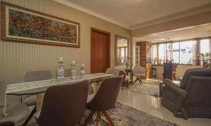 Apartamento à venda no bairro Jardim Planalto em Porto Alegre/RS