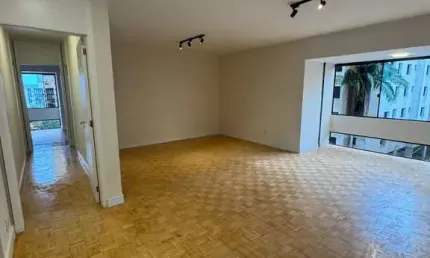 Apartamento com 3 quartos à venda na Avenida Iguassu, --, Petrópolis, Porto Alegre