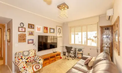 Edifício Salamandra Apartamento de 2 Dormitórios com Vaga no Bairro Santa Cecília