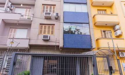 Apartamento 02 dormitórios, com 01 vaga escriturada coberta, no bairro Bom Fim