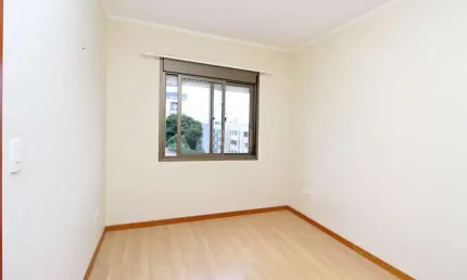 Apartamento de três dormitórios, suíte e uma vaga de garagem no bairro santana
