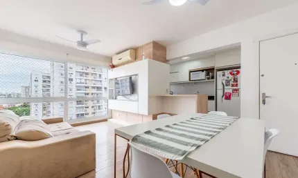 Apartamento com 3 quartos à venda na Rua Bezerra de Menezes, --, Passo da Areia, Porto Alegre