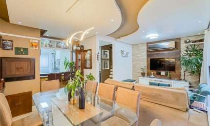 Casa com 4 quartos e 2 vagas em condomínio fechado no Bairro Ecoville.