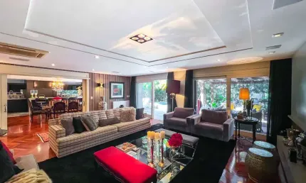 Casa em condomínio fechado com 4 quartos à venda na Rua Osório Tuyuty de Oliveira Freitas, --, Três Figueiras, Porto Alegre
