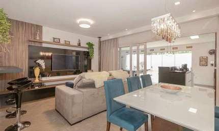 Casa com 3 quartos à venda na Rua José Elias Flores, --, Lomba do Pinheiro, Porto Alegre