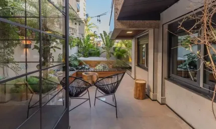 Apartamento garden 2 quartos, 1 suíte, 2 vagas, no bairro petrópolis em porto alegre