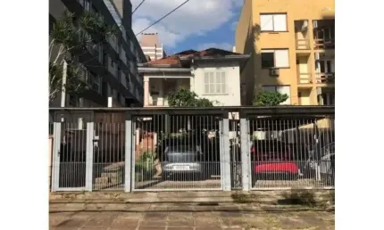 Terreno à venda na Avenida Coronel Lucas de Oliveira, --, Petrópolis, Porto Alegre