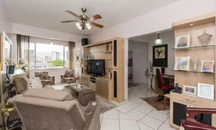 Apartamento semimobiliado com 2 quartos e 2 banheiros no Bairro Floresta