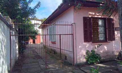 Casa com 2 quartos à venda na Rua Professor Joaquim Louzada, --, Camaquã, Porto Alegre
