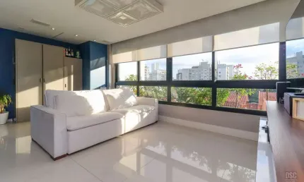 Apartamento 3 Dormitórios no Bairro Tristeza - Infra Lazer com Piscina Térmica