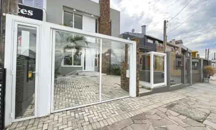 Casa com 2 quartos à venda na Rua Carlos Maximiliano Fayet, --, Hípica, Porto Alegre