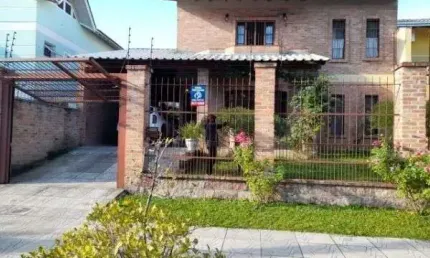 Casa com 3 quartos à venda na Travessa Tramandai, --, Ipanema, Porto Alegre
