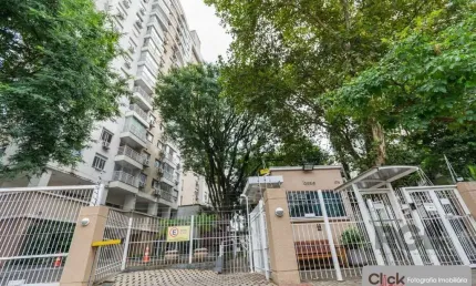 Apartamento 3 dormitórios, suíte, 2 vagas. andar alto, vista para infraestrutura do condomínio. semi-mobiliado.