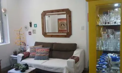 Apartamento em porto alegre, no bairro centro histórico, com 2 dormitório(s), e 2 banheiros, à venda.