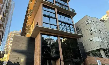 Apartamento Novo, ótima localização no Mont&amp;#39;Serrat.