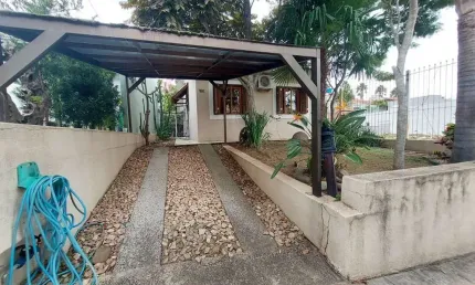 Casa com 2 quartos à venda na Rua Derocy Peres da Palma, --, Lomba do Pinheiro, Porto Alegre