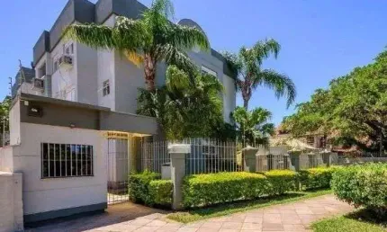Apartamento com 2 dormitórios (reversível para 3) e 1 vaga escriturada à venda no coração de ipanema