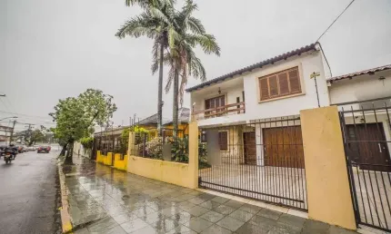 Casa de 4 dormitórios à venda no bairro santa tereza - porto alegre