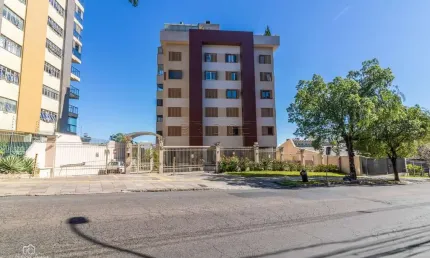 Apartamento a venda com 4 dorms no menino deus e vista permanente do rio guaíba