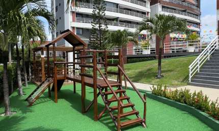 Excelente apartamento com 110m tres  quartos no Guararapes