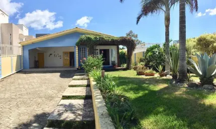 Casa para Venda em Florianópolis, Morro das Pedras, 3 dormitórios, 1 suíte, 3 banheiros, 4 vagas