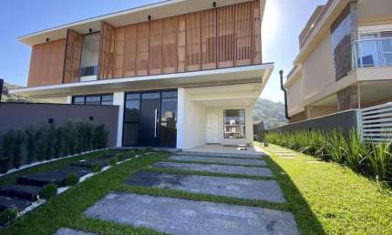 Casa para Venda em Florianópolis, Rio Tavares, 3 dormitórios, 1 suíte, 3 banheiros, 2 vagas