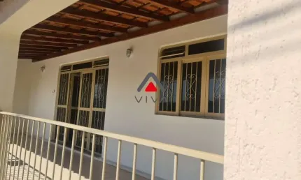 Casa no bairro Cruzeiro com 157 m² de construção e piscina