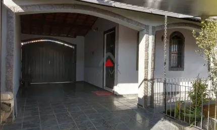 Casa com 3 quartos à venda na Rua Jacinto Libânio, 222222, São Carlos, Pouso Alegre