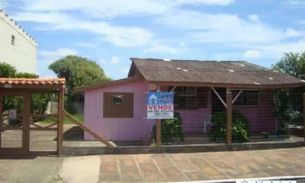 Casa com 3 dormitórios à venda por R$ 130.000,00 - Centro - Balneário Pinhal/RS