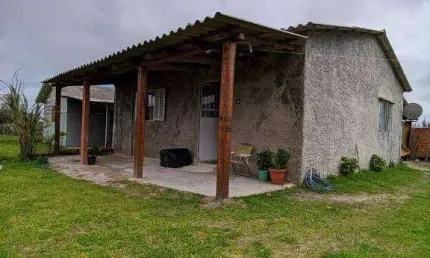 Casa com 2 dormitórios à venda por R$ 100.000,00 - Magistério - Balneário Pinhal/RS