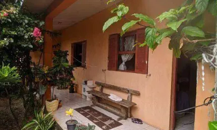 Casa à venda por R$ 180.000,00 - Centro - Balneário Pinhal/RS