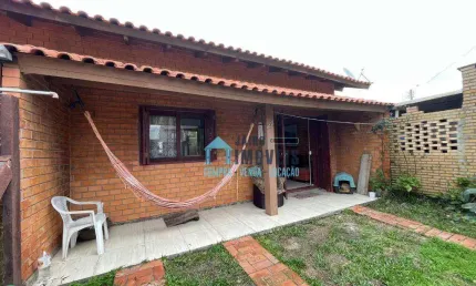 Casa com 2 dormitórios à venda, 85 m² por R$ 270.000,00 - Imbé - Imbé/RS