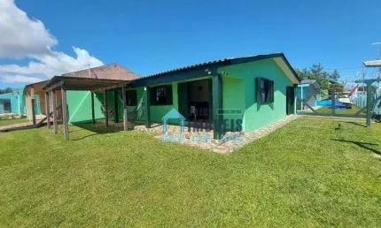 OPORTUNIDADE - Casa em amplo terreno de esquina, com 3 dormitórios à venda - Costa do Sol - Cidreira/RS