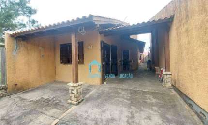 Casa à poucos metros do mar, com 3 dormitórios à venda - Centro - Balneário Pinhal/RS