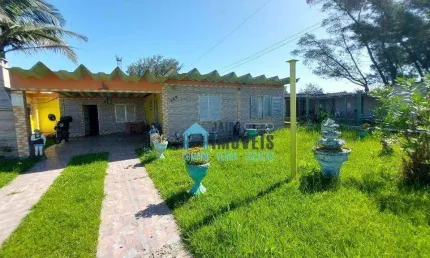 Casa com 2 terrenos, 5 dormitórios à venda por R$ 220.000 - Magistério - Balneário Pinhal/RS