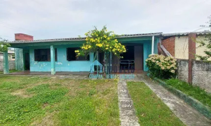 Casa com 2 dormitórios à venda por R$ 160.000,00 - Centro - Balneário Pinhal/RS