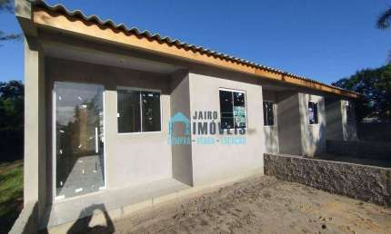Casa nova, nunca habitada, com 2 dormitórios à venda, R$ 140.000 - Centro - Balneário Pinhal/RS