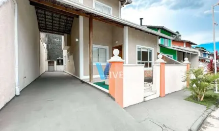 Casa com 4 dormitórios à venda, 135 m² por R$ 750.000 - Bom Retiro - Teresópolis/RJ