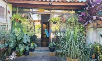 Casa com 3 dormitórios à venda, 120 m² por R$ 350.000,00 - Albuquerque - Teresópolis/RJ