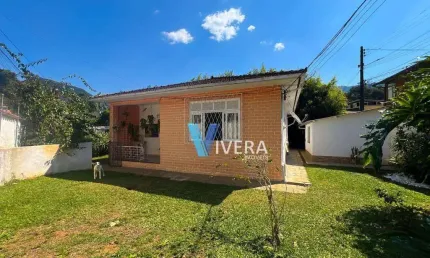 Casa com 3 dormitórios à venda, 91 m² por R$ 675.000,00 - Araras - Teresópolis/RJ