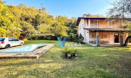 Casa com 5 dormitórios à venda, 211 m² por R$ 600.000,00 - Albuquerque - Teresópolis/RJ