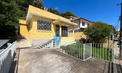 Casa com 2 dormitórios à venda, 76 m² por R$ 530.000,00 - Vila Muqui - Teresópolis/RJ